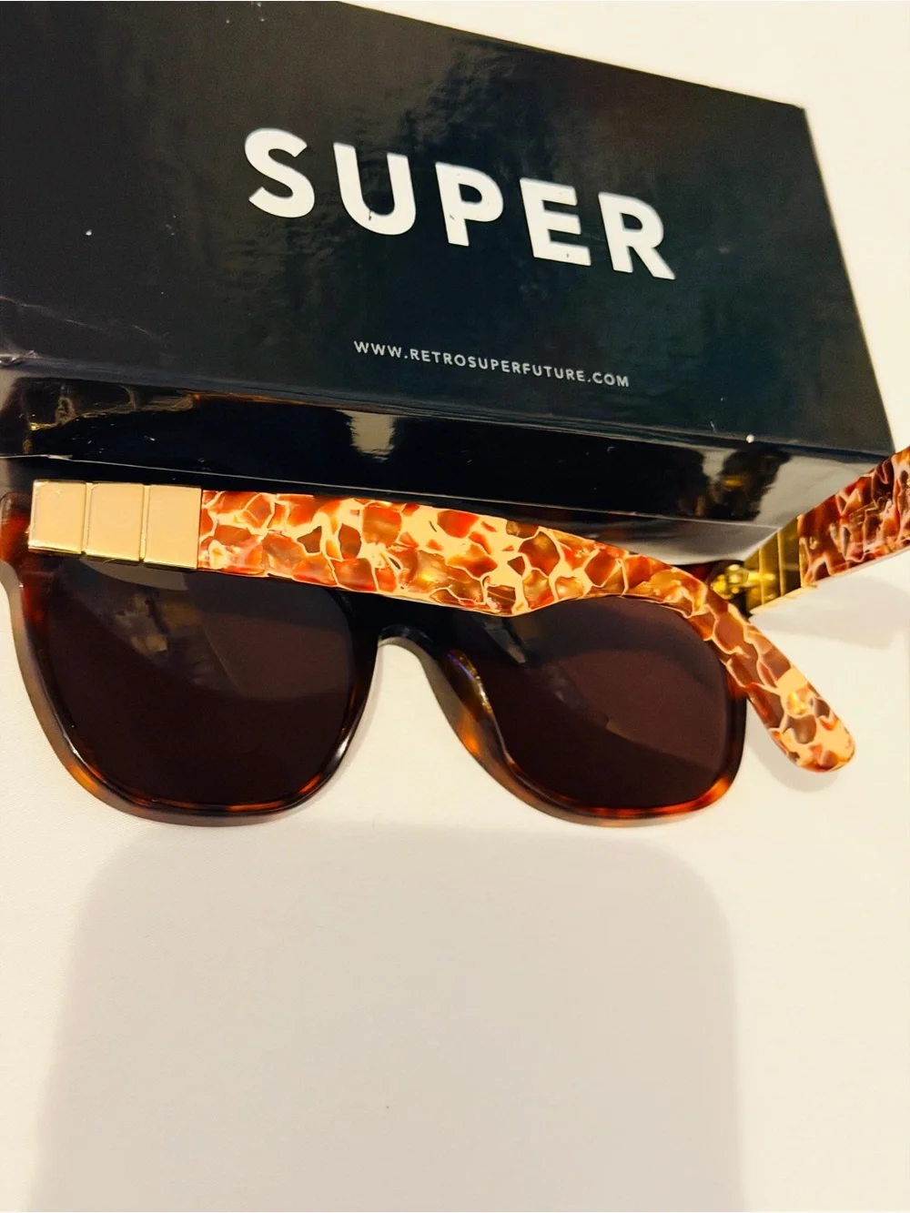 RetroSuperFuture Tortoiseshell Pattern Sunglasses Arm in Brown and Cream